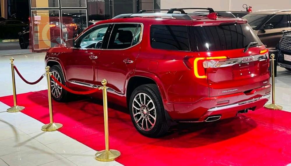 GMC Acadia